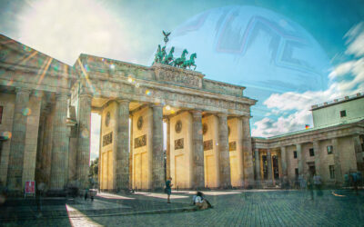 Brandenburger Tor: Wir spielen den Kindern den Ball zu